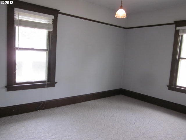 1430 Northwest Drake Street Camas, WA 98607 - Photo 10 of 21 Gallery Image 10