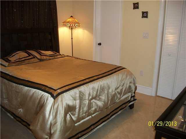 4620 Southwest 156th Place Miami, FL 33185 - Photo 21 of 25