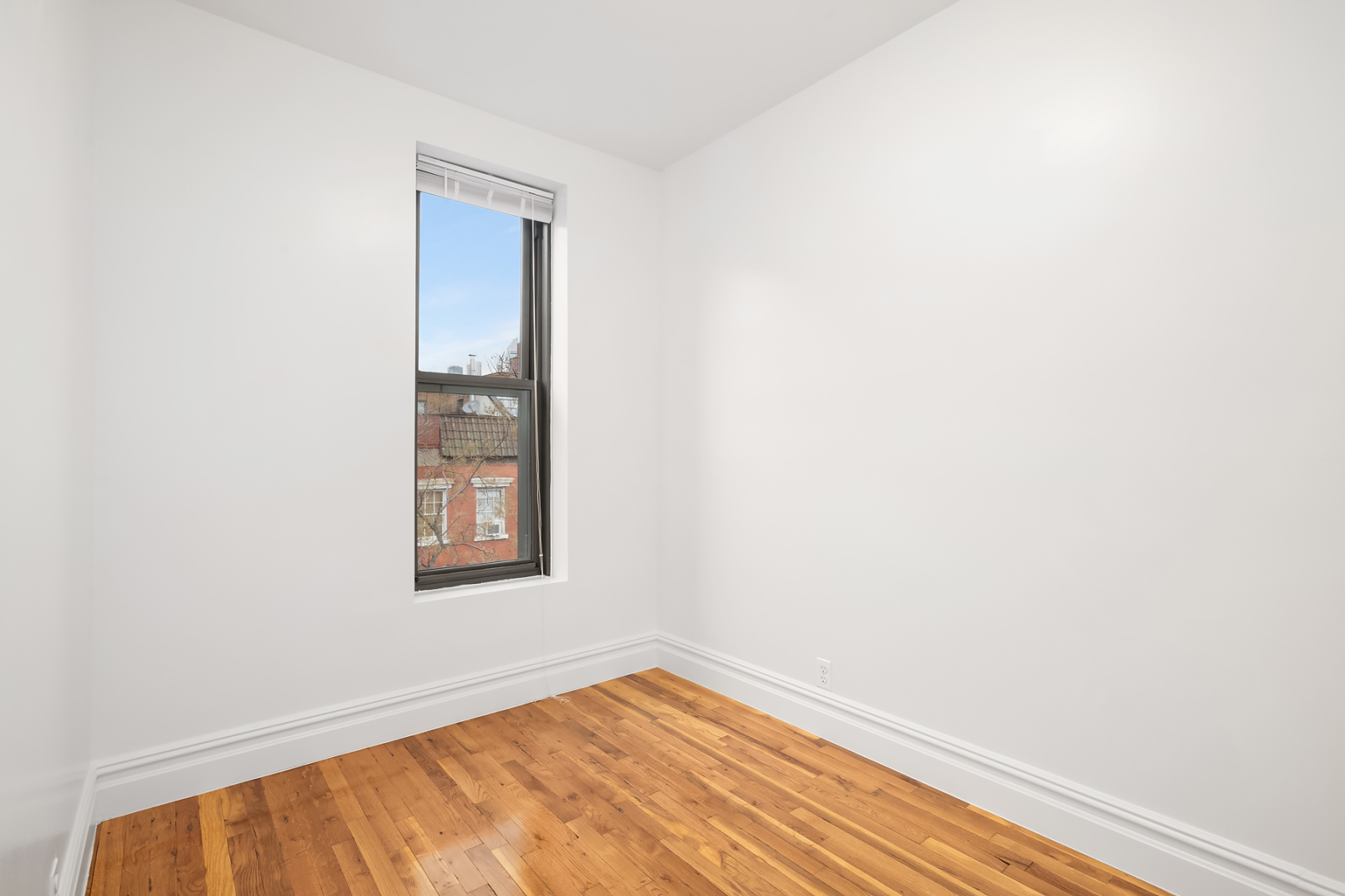 322 West 11th Street, Unit 5 Manhattan, NY 10014 - Photo 3 of 5