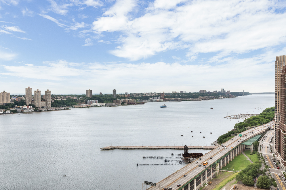 80 Riverside Boulevard, Unit 33B Manhattan, NY 10069 - Photo 9 of 10