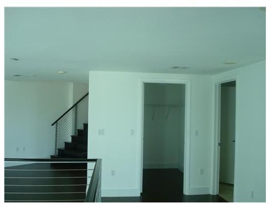 90 Southwest 3rd Street, Unit 701 Miami, FL 33130 - Photo 14 of 19 Gallery Image 14