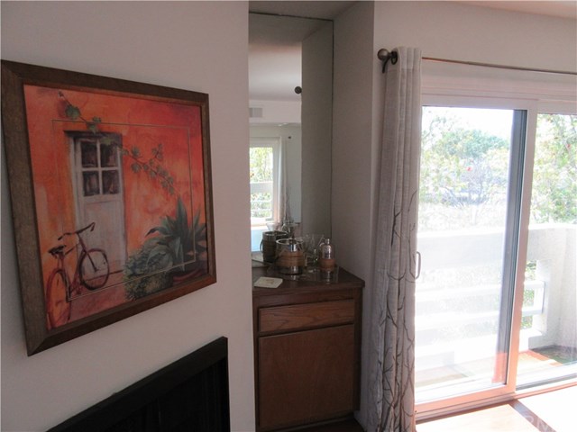 12592 Montecito Road, Unit 9 Seal Beach, CA 90740 - Photo 12 of 16