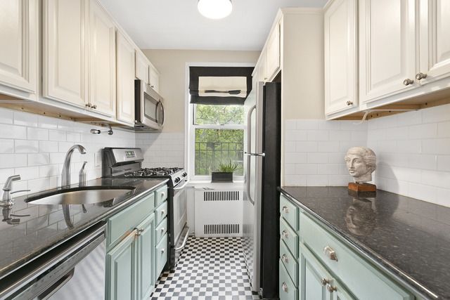 $640,000 | 1825 Foster Avenue, Unit 2B | Ditmas Park