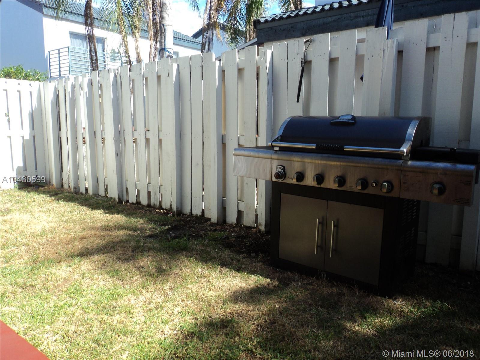 252 Northeast 211th Terrace Miami, FL 33179 - Photo 14 of 16