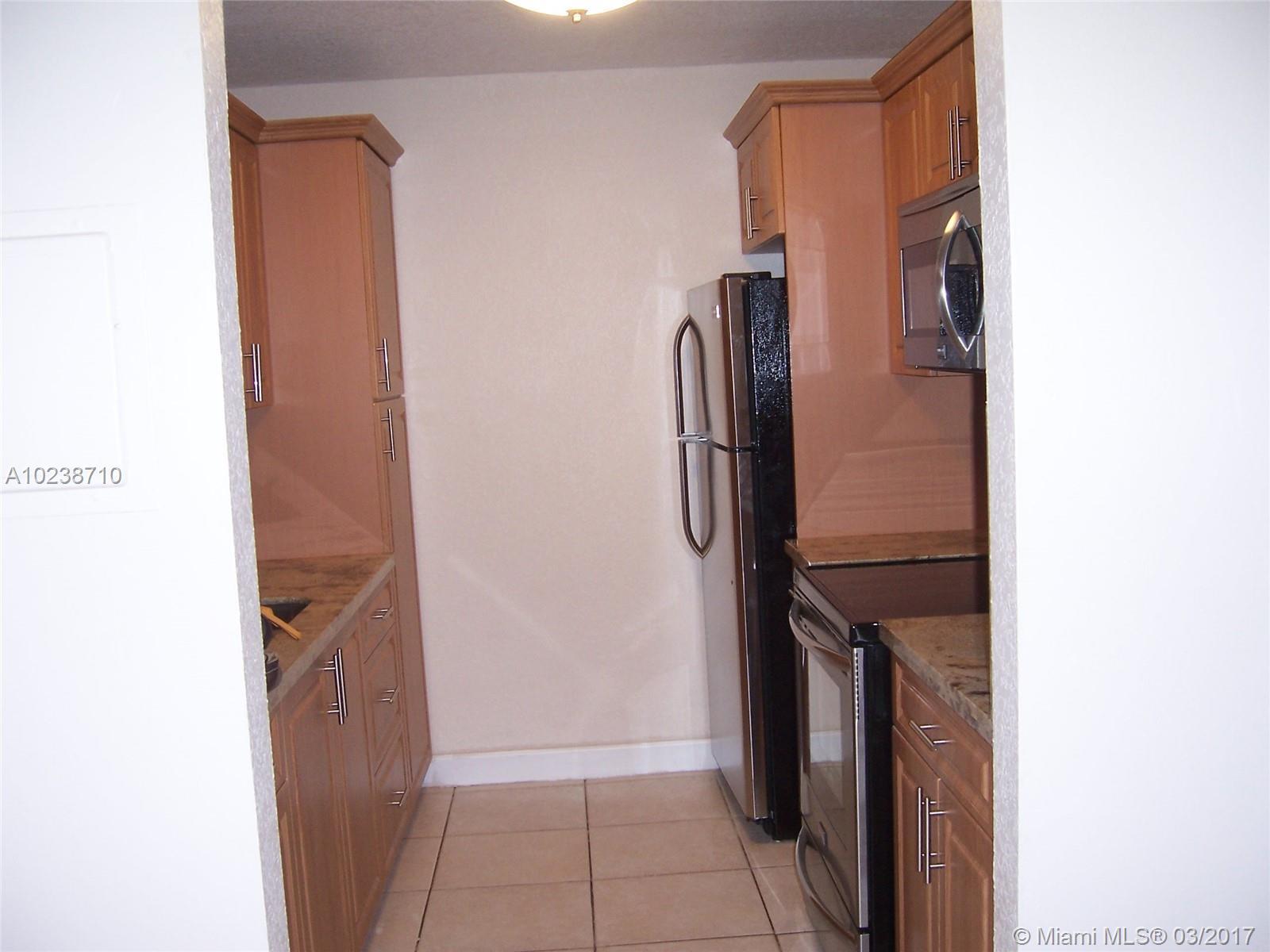 10816 North Kendall Drive, Unit R9 Miami, FL 33176 - Photo 6 of 26