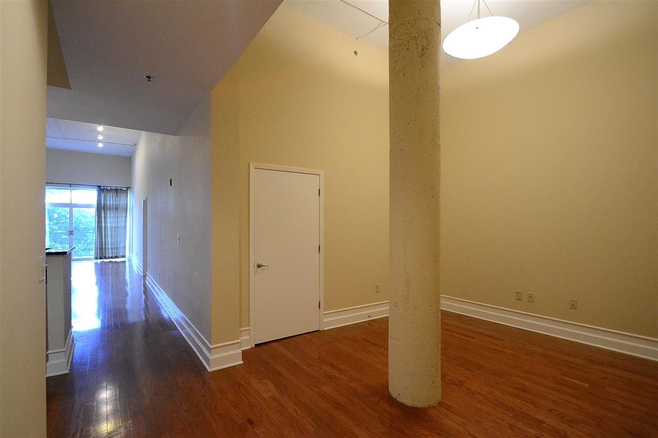 648 Riverside Drive, Unit 212 Memphis, TN 38103 - Photo 11 of 25