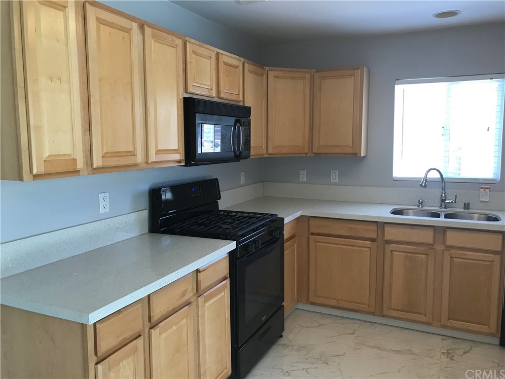 7196 Harding Circle Buena Park, CA 90620 - Photo 10 of 35