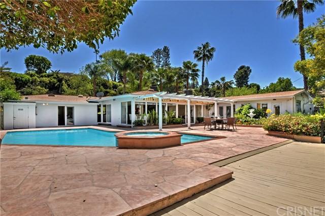 4406 Coronet Drive Encino, CA 91316 - Photo 36 of 44