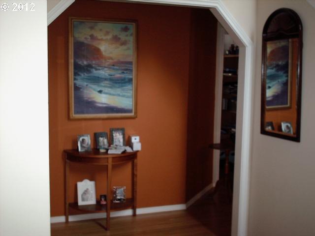 7320 Southwest Gable Park Road Portland, OR 97225 - Photo 4 of 16 Gallery Image 4