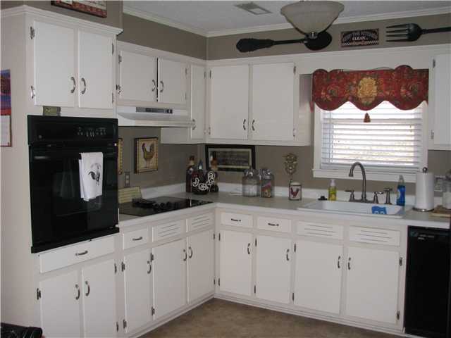 108 Chriss Ridge Road Bolivar, TN 38008 - Photo 3 of 15 Gallery Image 3