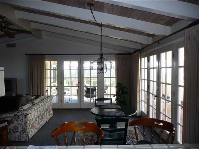 1090 Ridge Heights Drive Fallbrook, CA 92028 - Photo 4 of 7 FAMILY ROOM