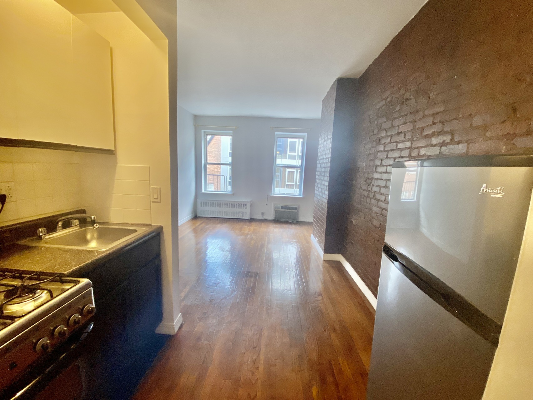 482 East 74th Street, Unit 3B Manhattan, NY 10021 - Photo 3 of 6