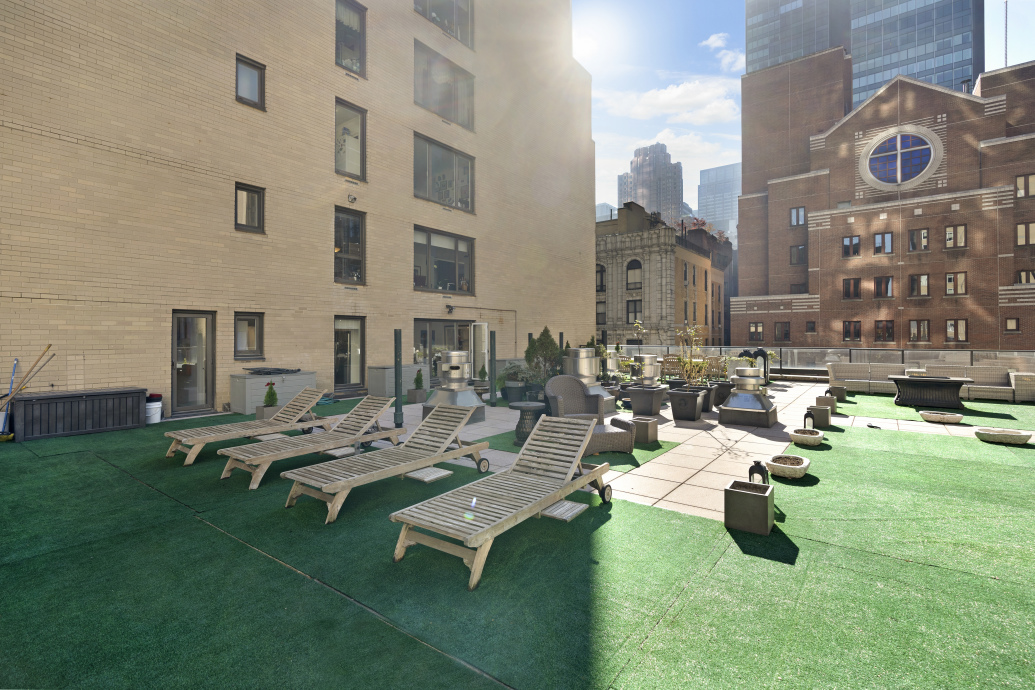 200 Central Park South, Unit 15M Manhattan, NY 10019 - Photo 10 of 14