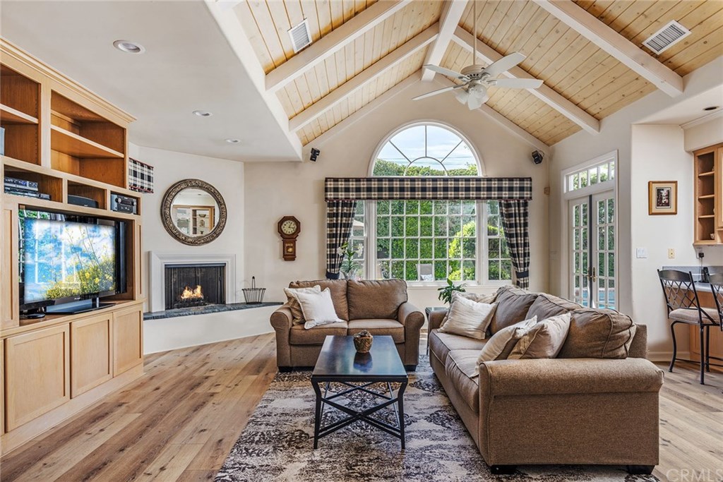 11541 Baskerville Road Rossmoor, CA 90720 - Photo 12 of 48