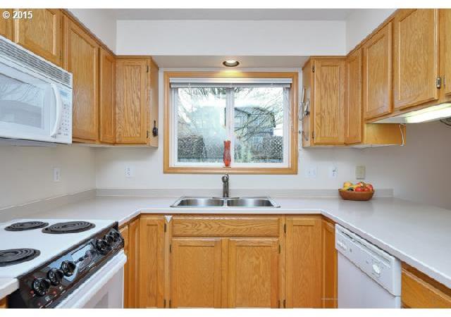 16946 Southwest Steele Way Beaverton, OR 97006 - Photo 3 of 14