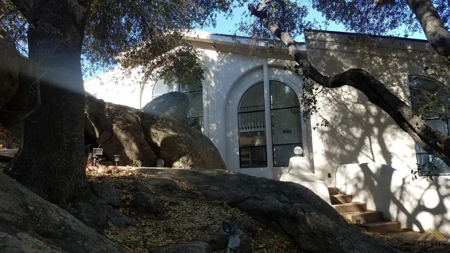 29781 Fuller Way Keene, CA 93531 - Photo 7 of 40