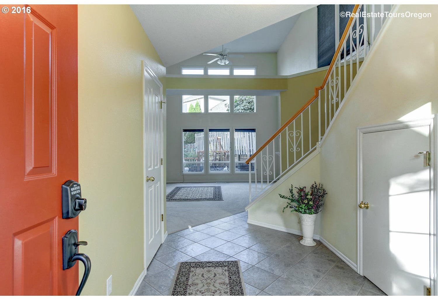 7564 Southwest Applegate Drive Beaverton, OR 97007 - Photo 3 of 28 Gallery Image 3