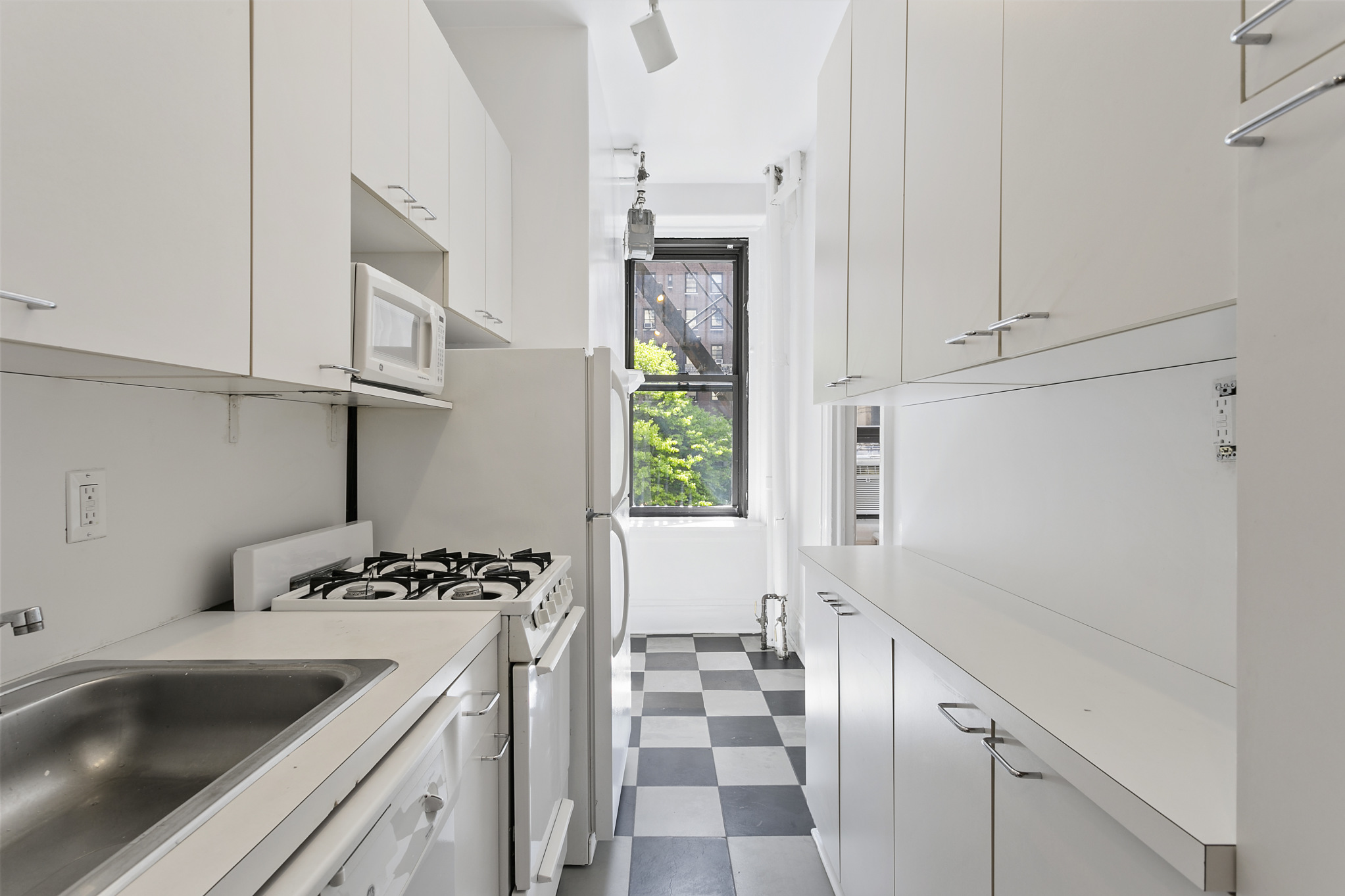 251 West 89th Street, Unit 3E Manhattan, NY 10024 - Photo 7 of 10