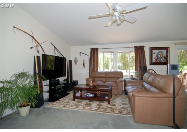 7295 Northwest Roy Road Cornelius, OR 97113 - Photo 12 of 16 Gallery Image 12