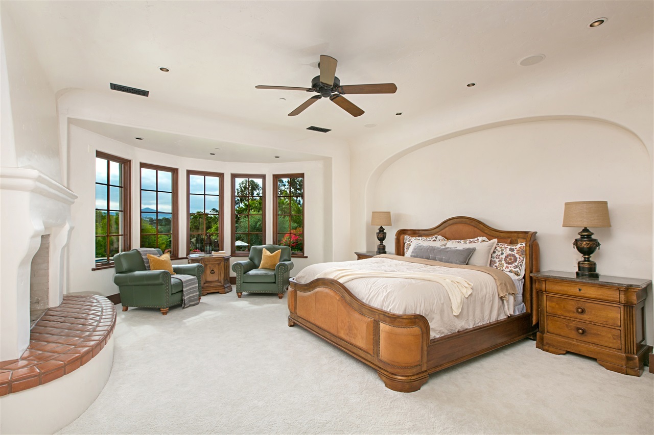 17442 El Vuelo Rancho Santa Fe, CA 92067 - Photo 10 of 18