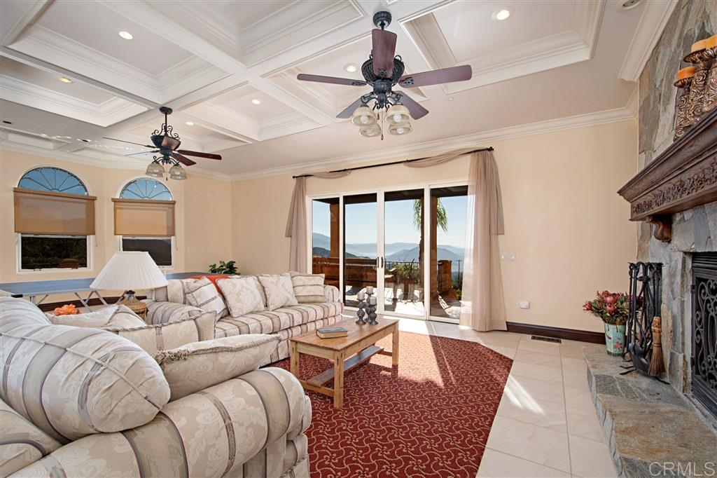 6449 Rainbow Heights Road Fallbrook, CA 92028 - Photo 17 of 25