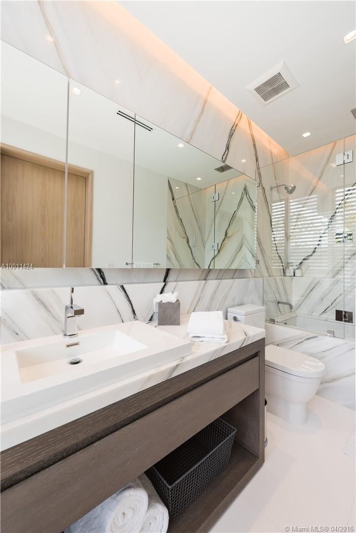 6411 Allison Road Miami Beach, FL 33141 - Photo 24 of 35