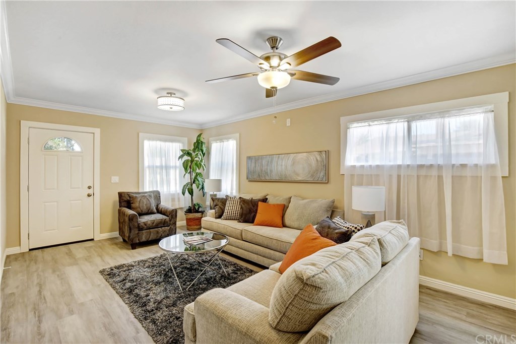 4490 Highland Place Riverside, CA 92506 - Photo 4 of 14