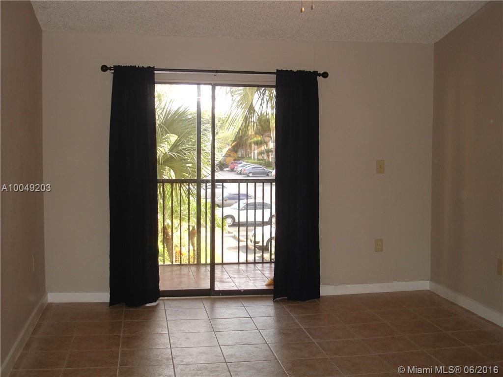15551 Southwest 104th Terrace, Unit 825 Miami, FL 33196 - Photo 4 of 11