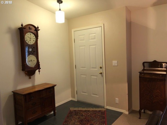 402 Sherwood Loop Florence, OR 97439 - Photo 6 of 32