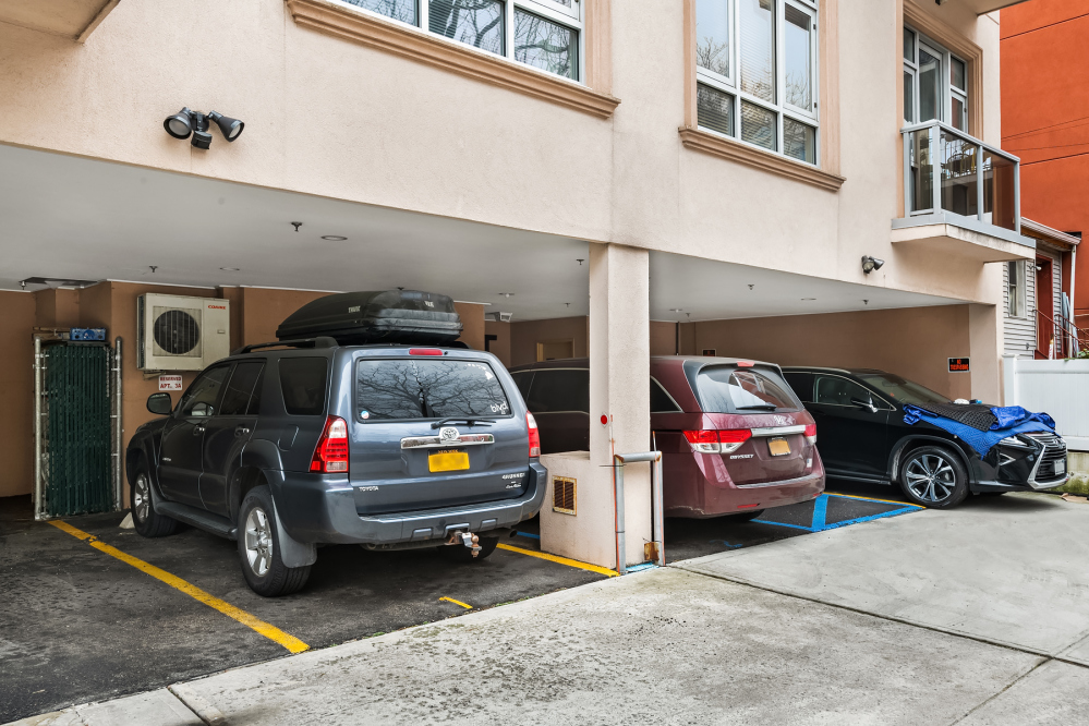 199 Huron Street, Unit 3A Brooklyn, NY 11222 - Photo 8 of 9