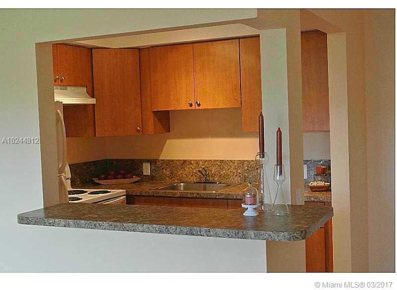 6 Brighton A, Unit 6 Boca Raton, FL 33434 - Photo 4 of 10
