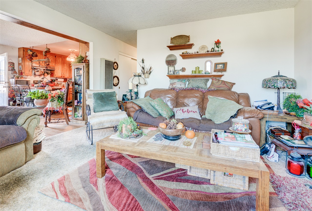 757 Felicita Avenue Spring Valley, CA 91977 - Photo 4 of 22 Gallery Image 4
