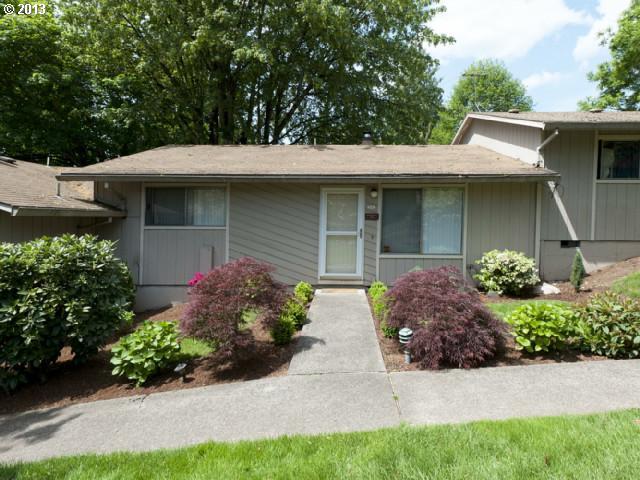 2721 Southwest Spring Garden Street Portland, OR 97219 - Photo 2 of 14 Gallery Image 2