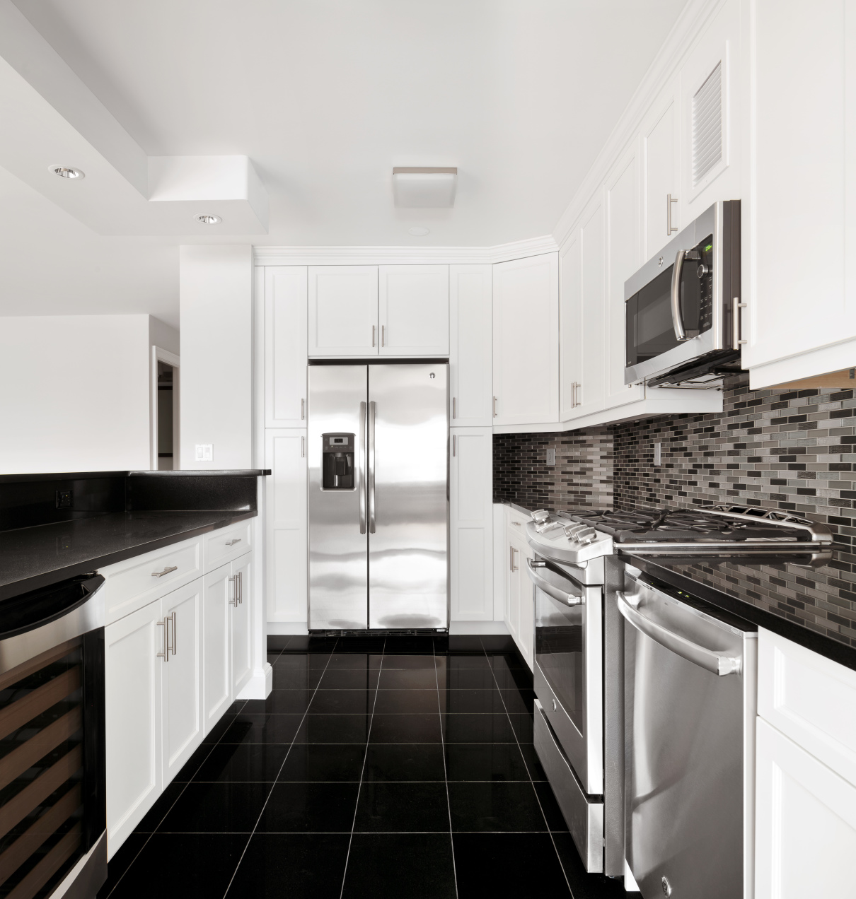 20 West 64th Street, Unit 32E Manhattan, NY 10023 - Photo 2 of 17
