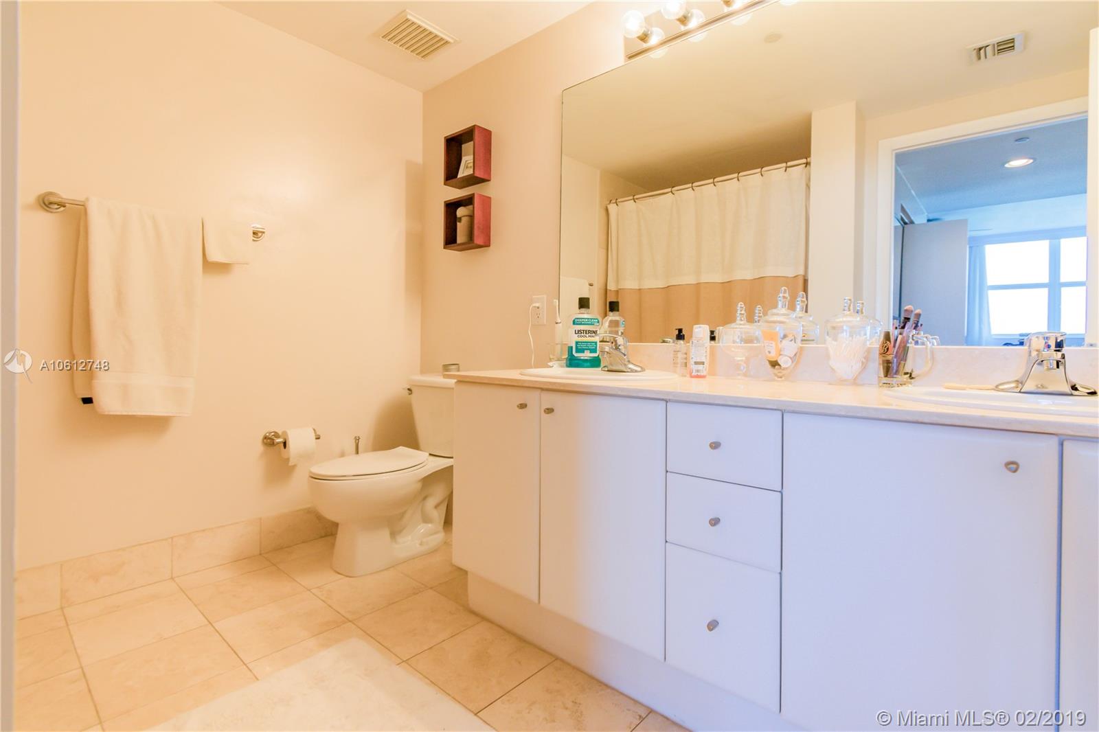2475 Brickell Avenue, Unit 2003 Miami, FL 33129 - Photo 16 of 33