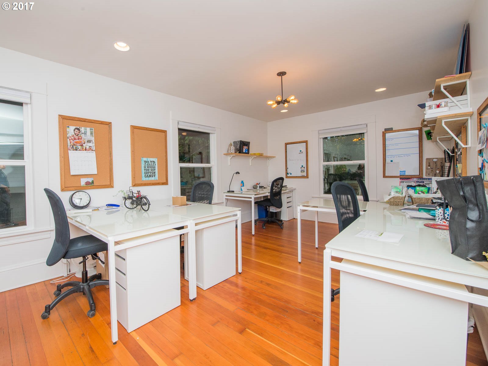 2923 Northeast Broadway Street Portland, OR 97232 - Photo 20 of 31