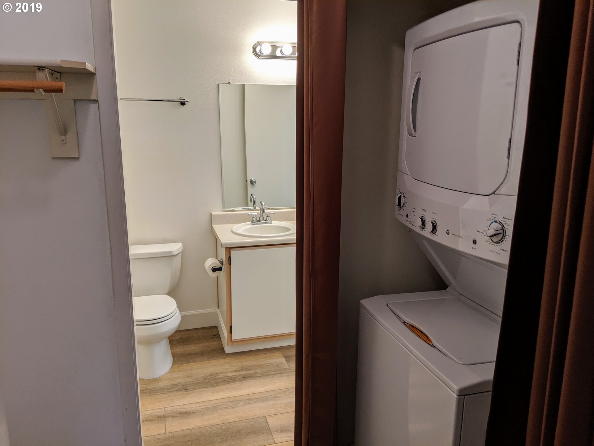 10345 Northeast Clackamas Street, Unit 22 Portland, OR 97220 - Photo 6 of 13
