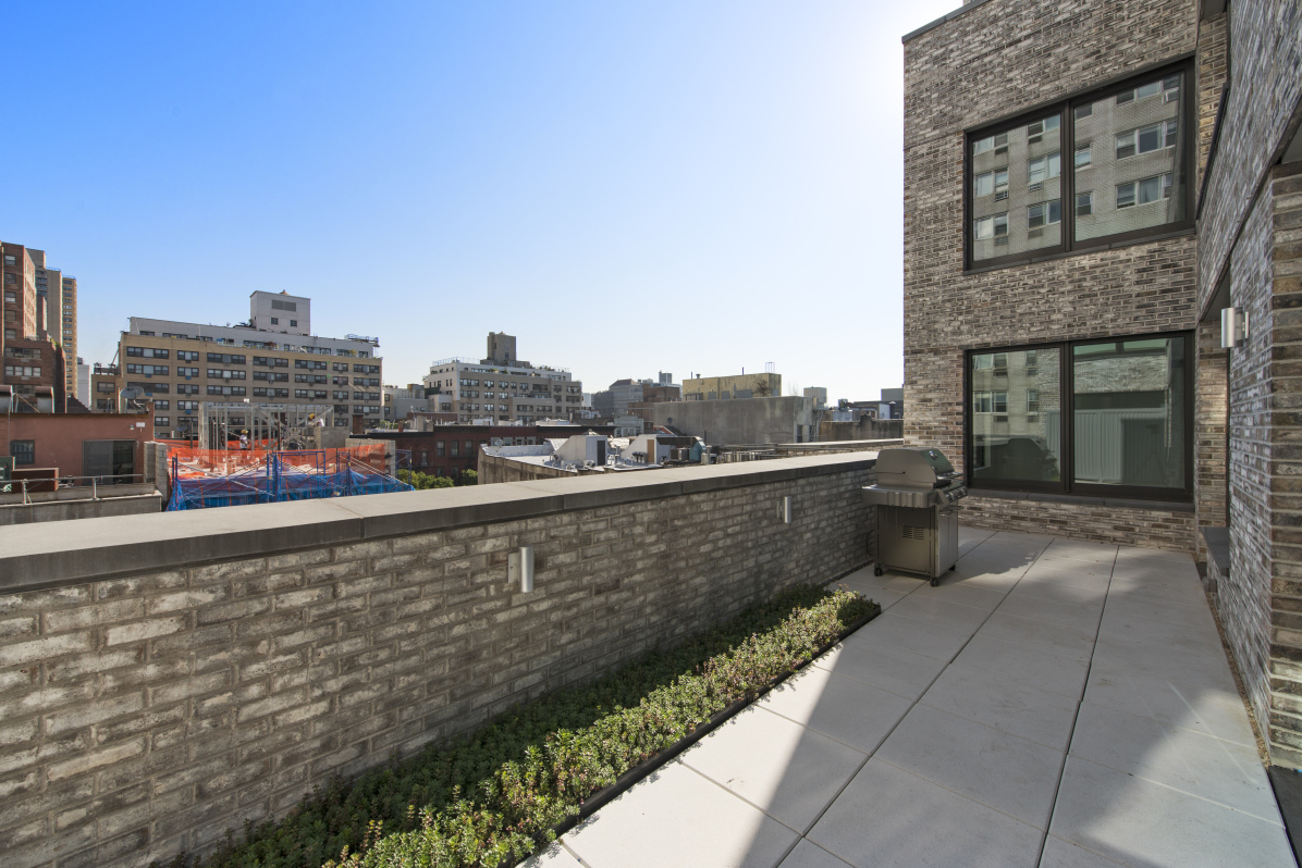 The Jefferson 211 E 13th St, Manhattan, NY 10003 - Photo 17 of 17