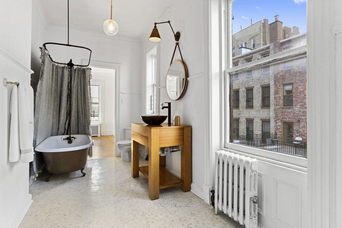 282 Dekalb Avenue, Unit Undisclosed Brooklyn, NY 11205 - Photo 4 of 9