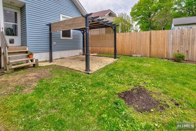 99 Franklin Road Teaneck, NJ 07666 - Photo 17 of 20