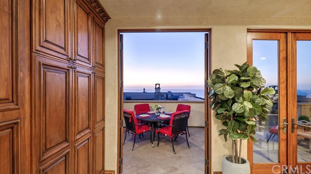 707 Esplanade, Unit B Redondo Beach, CA 90277 - Photo 15 of 39