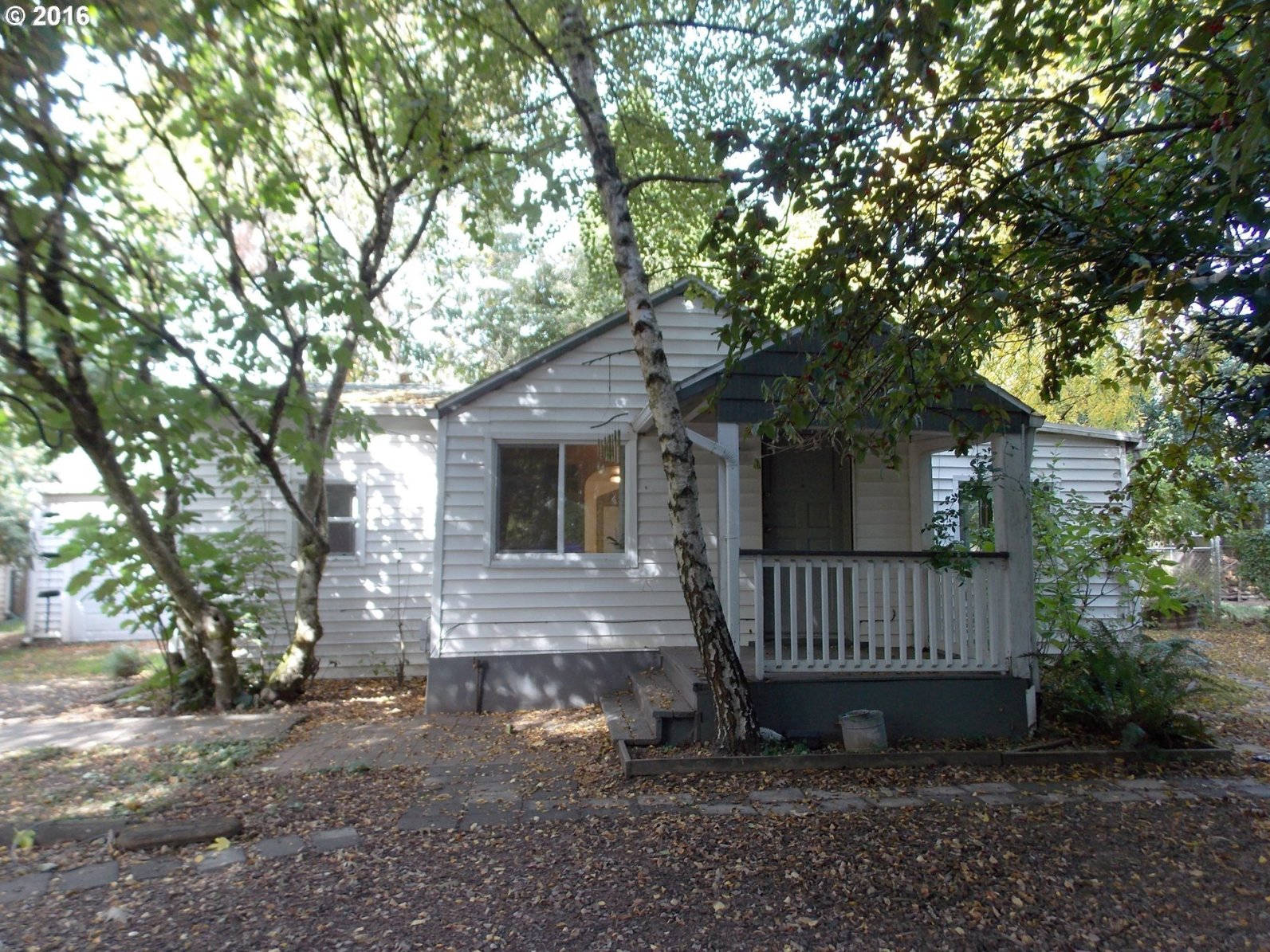 5323 Southwest Taylors Ferry Road Portland, OR 97219 - Photo 1 of 17 Gallery Image 1