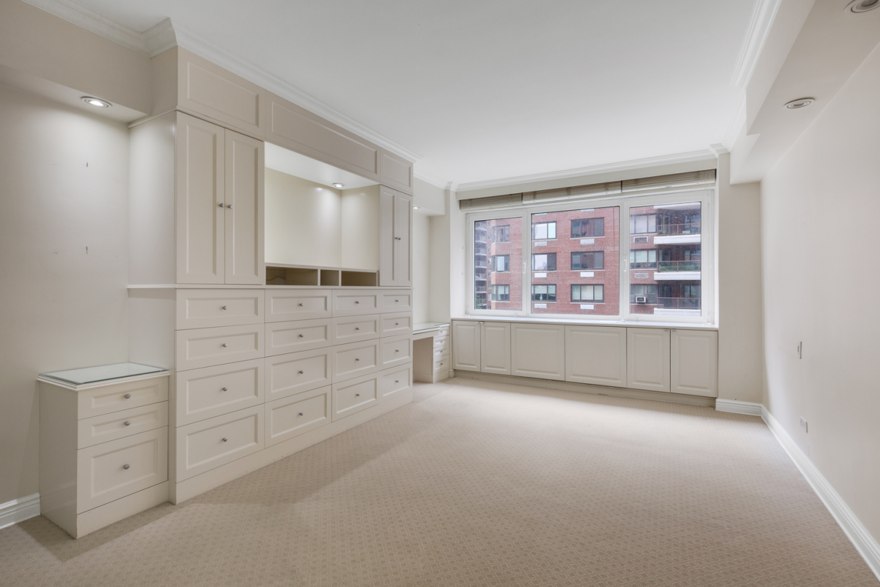 25 Sutton Place South, Unit 5P Manhattan, NY 10022 - Photo 8 of 14