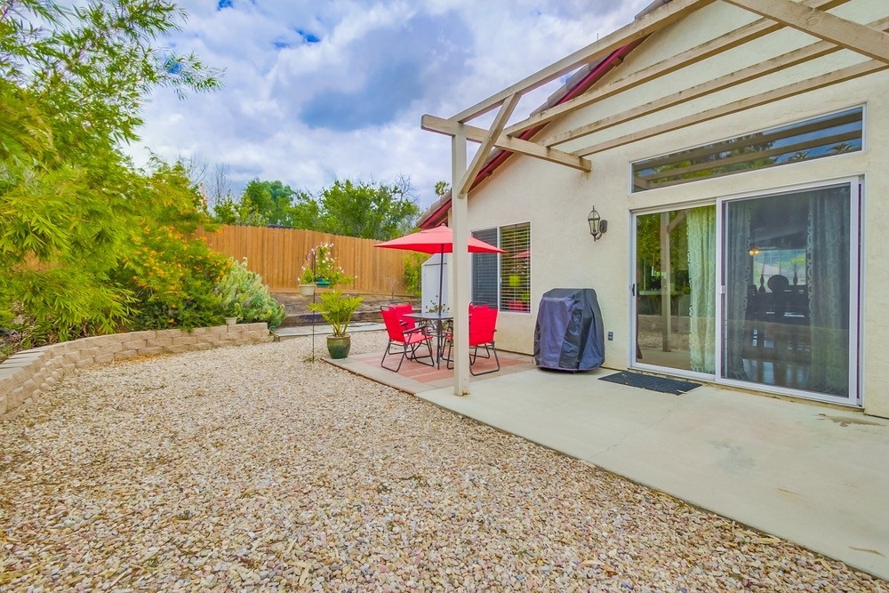 184 South Mercedes Road Fallbrook, CA 92028 - Photo 20 of 24