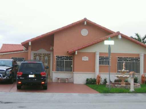 765 Southwest 101st Ct Circle Miami, FL 33174 - Photo 2 of 9