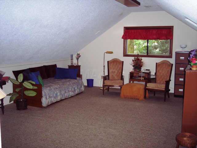 1697 Falling Leaf Road Germantown, TN 38138 - Photo 7 of 10 Gallery Image 7