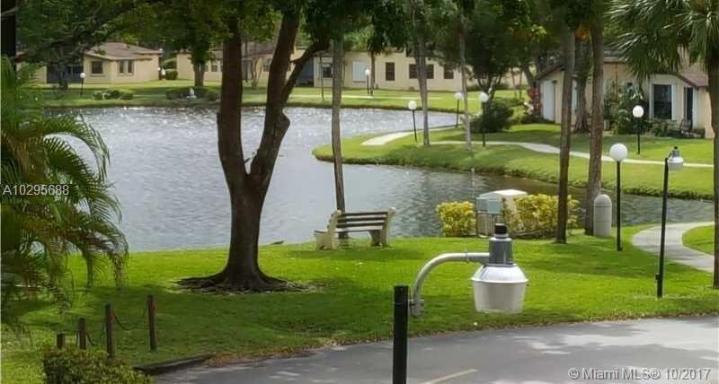 300 Berkley Road, Unit 203 Hollywood, FL 33024 - Photo 2 of 20
