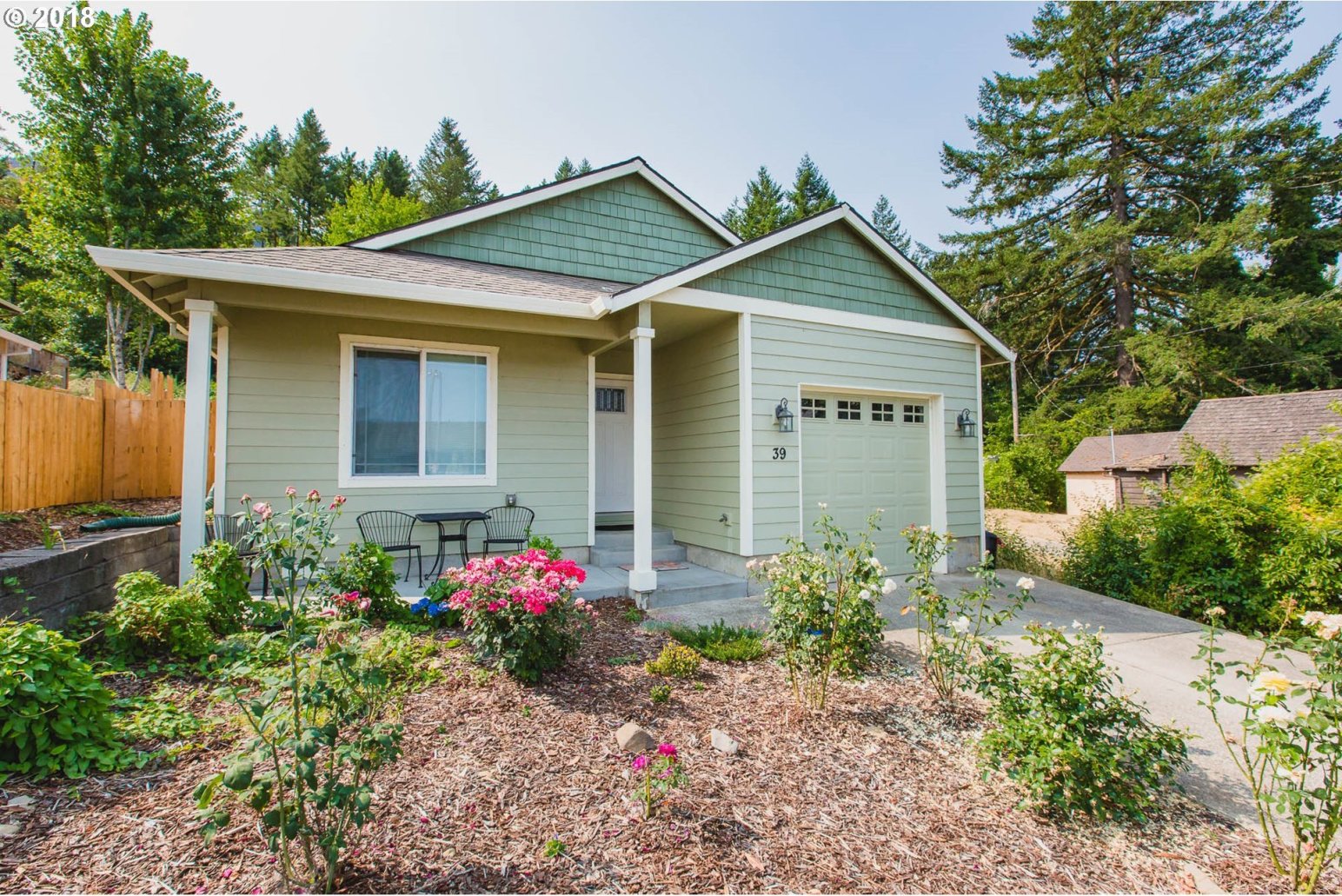 39 Southwest Wasco Street Cascade Locks, OR 97014 - Photo 1 of 21