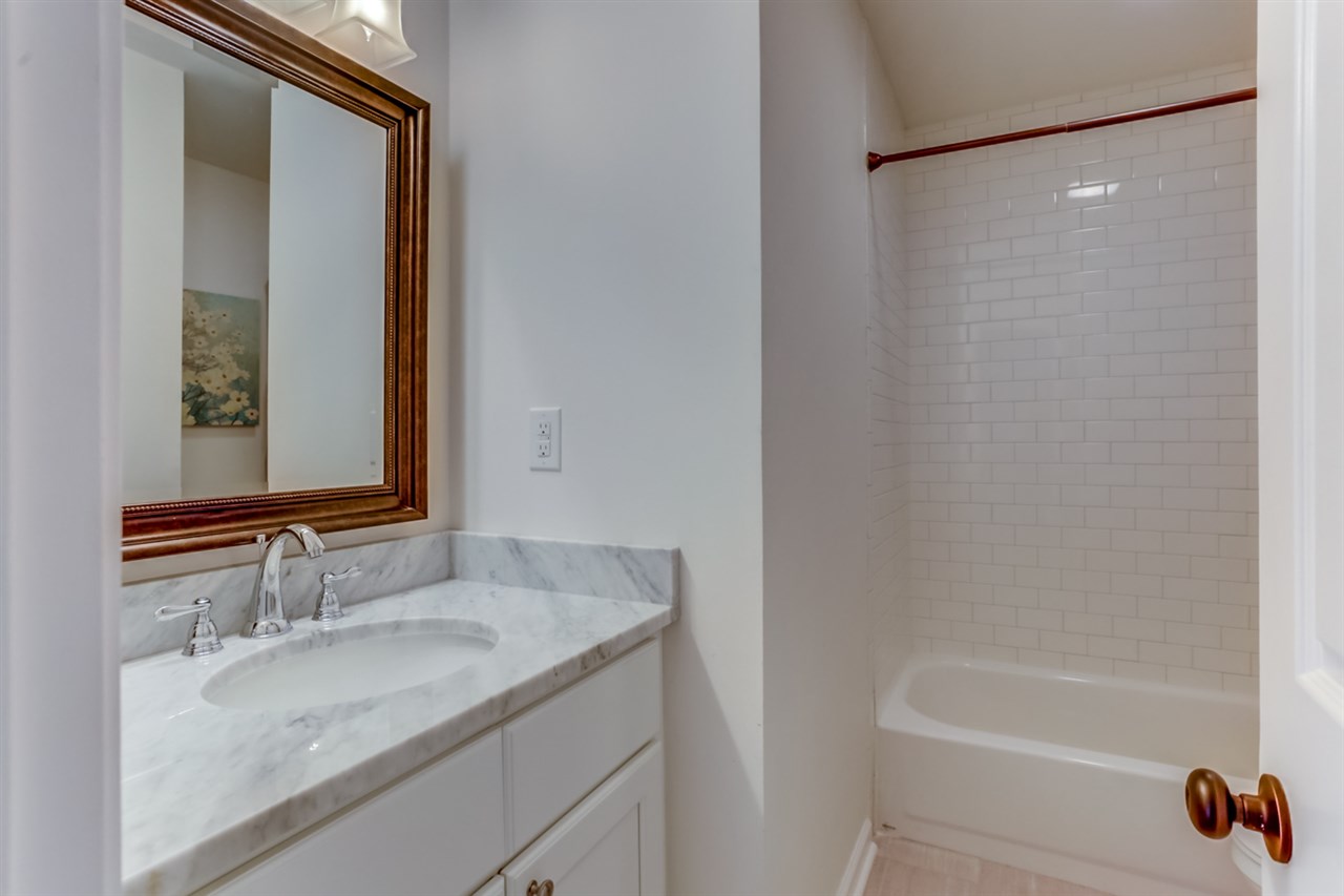1901 Newfields Road Germantown, TN 38139 - Photo 16 of 23 Gallery Image 16