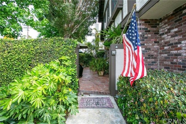 $895,000 | 2507 East 16th Street, Newport Beach, CA 92663